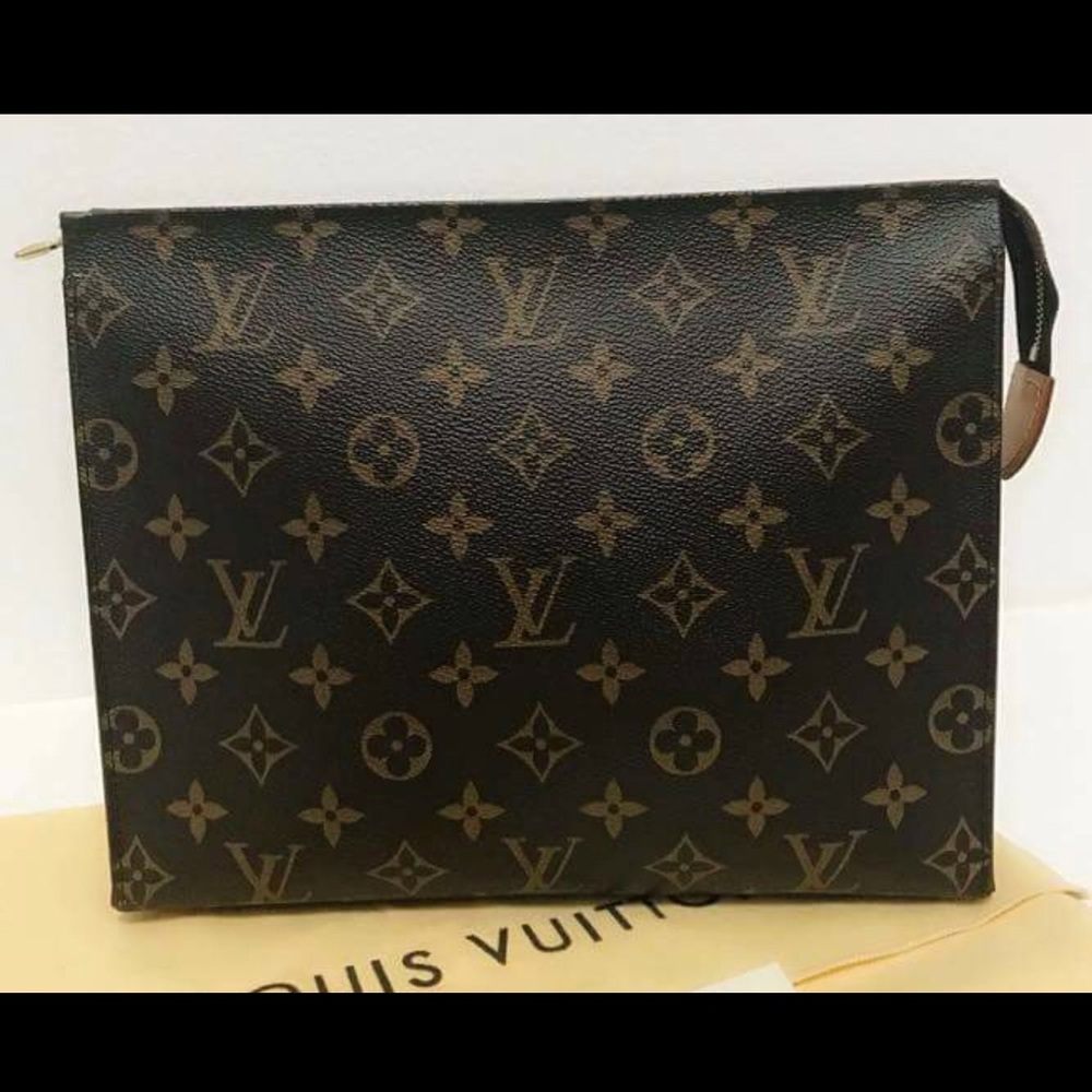 Louis Vuitton Toiletry 26 - Picture 1 of 8